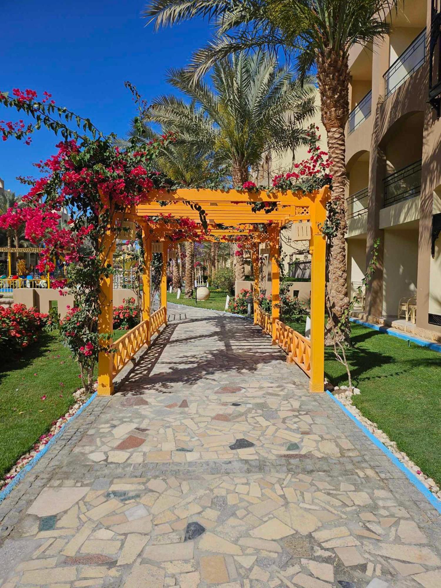Comfortable Studio In Hotel Karma With Private Beach And Pools Family Only Or Female Hurghada Exterior photo